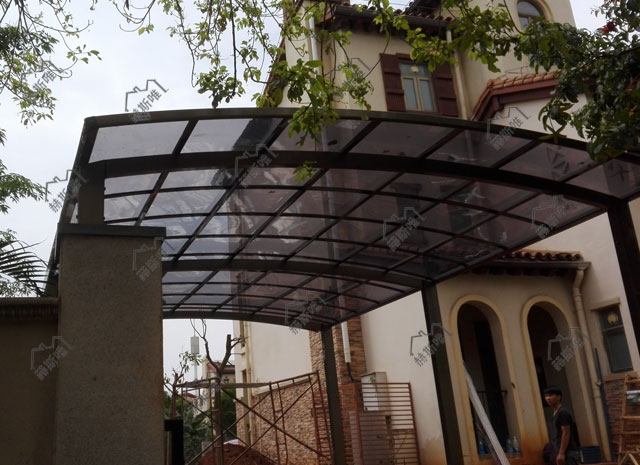 ?？诟涣τ? 何先生