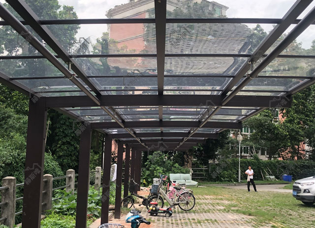 廣州石井鎮(zhèn)軍區(qū)自行車(chē)棚